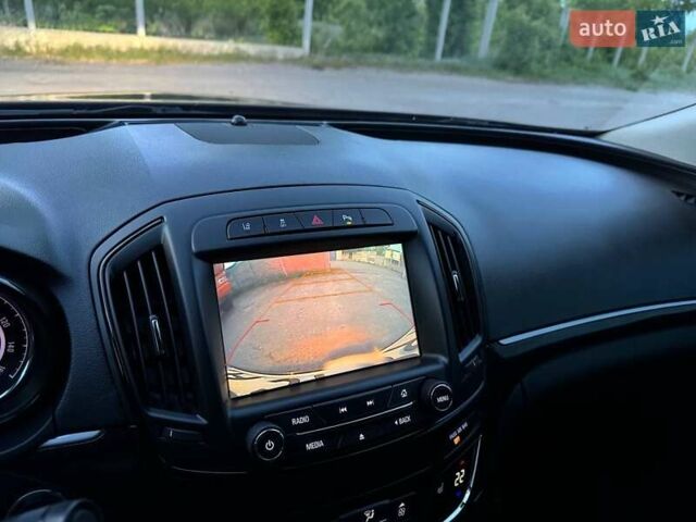 Черный Бьюик Регал, объемом двигателя 2 л и пробегом 118 тыс. км за 12000 $, фото 4 на Automoto.ua