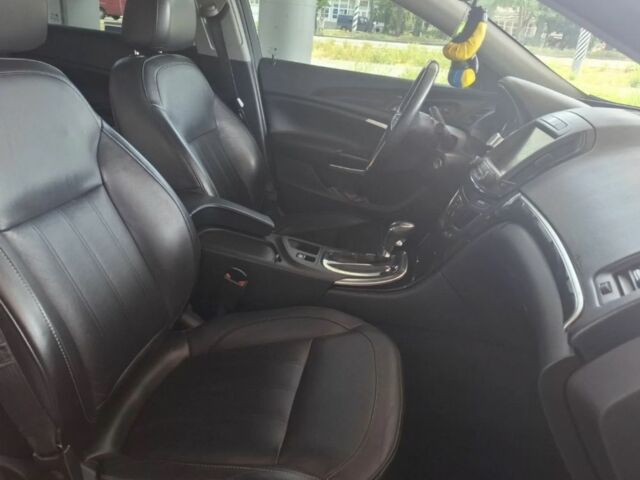 Черный Бьюик Регал, объемом двигателя 2 л и пробегом 184 тыс. км за 8400 $, фото 9 на Automoto.ua