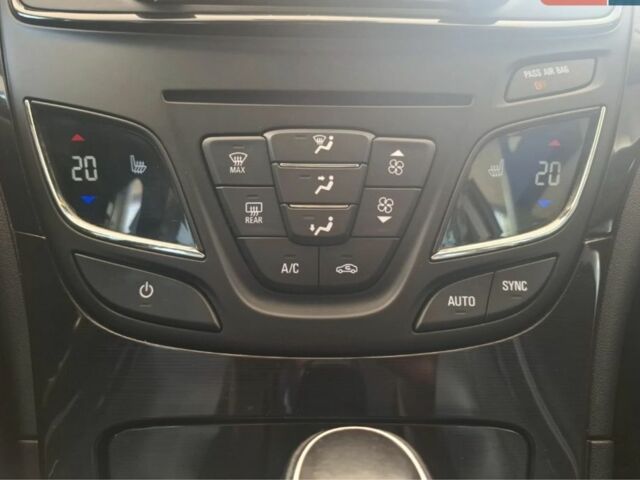 Черный Бьюик Регал, объемом двигателя 2 л и пробегом 184 тыс. км за 8400 $, фото 8 на Automoto.ua