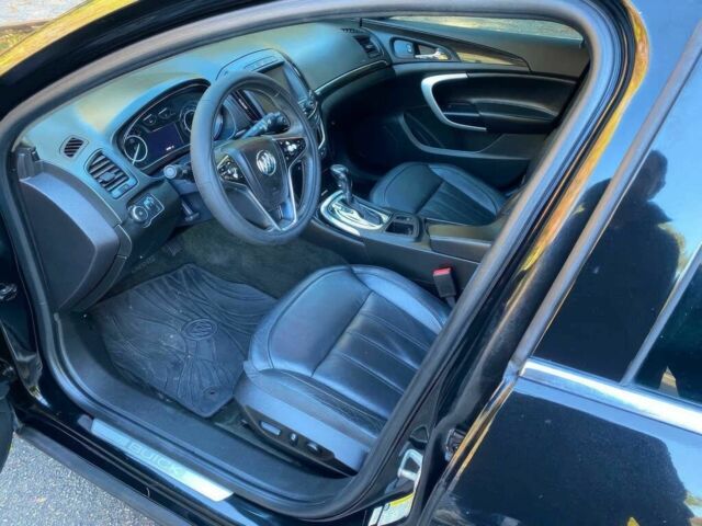 Черный Бьюик Регал, объемом двигателя 2 л и пробегом 69 тыс. км за 9500 $, фото 8 на Automoto.ua