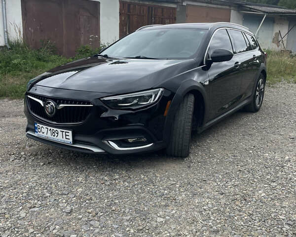 Чорний Бьюік Regal, об'ємом двигуна 2 л та пробігом 200 тис. км за 15000 $, фото 1 на Automoto.ua