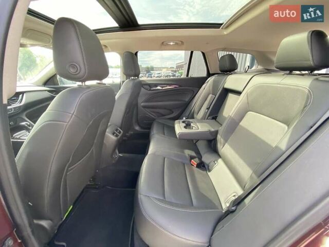 Красный Бьюик Регал, объемом двигателя 2 л и пробегом 63 тыс. км за 17500 $, фото 11 на Automoto.ua