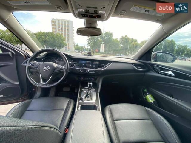 Красный Бьюик Регал, объемом двигателя 2 л и пробегом 63 тыс. км за 17500 $, фото 17 на Automoto.ua