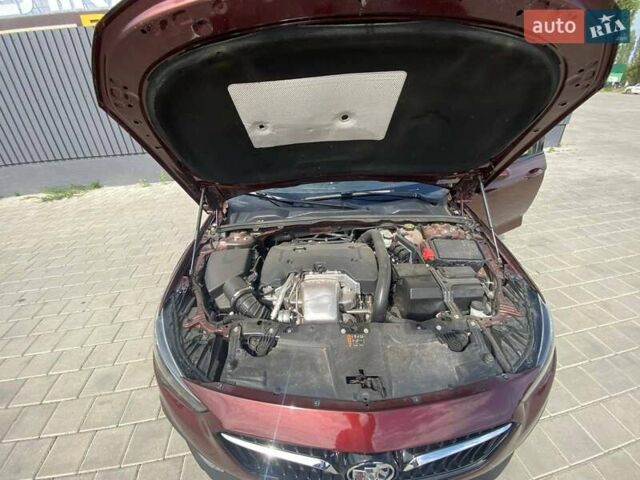 Красный Бьюик Регал, объемом двигателя 2 л и пробегом 63 тыс. км за 17500 $, фото 19 на Automoto.ua