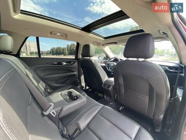 Красный Бьюик Регал, объемом двигателя 2 л и пробегом 63 тыс. км за 17500 $, фото 8 на Automoto.ua