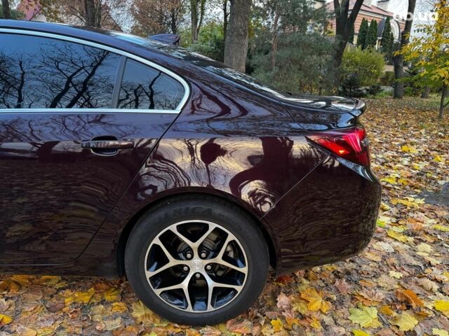 Красный Бьюик Регал, объемом двигателя 2 л и пробегом 102 тыс. км за 10490 $, фото 9 на Automoto.ua