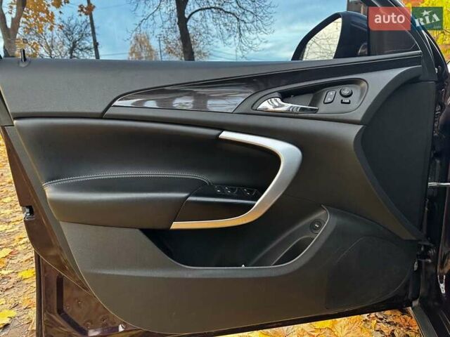 Червоний Бьюік Regal, об'ємом двигуна 2 л та пробігом 102 тис. км за 10490 $, фото 10 на Automoto.ua