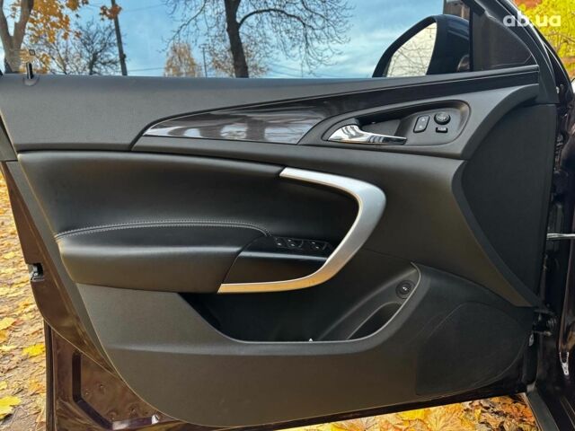 Красный Бьюик Регал, объемом двигателя 2 л и пробегом 102 тыс. км за 10490 $, фото 10 на Automoto.ua