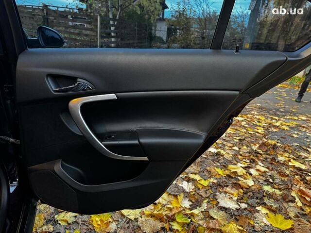 Красный Бьюик Регал, объемом двигателя 2 л и пробегом 102 тыс. км за 10490 $, фото 26 на Automoto.ua