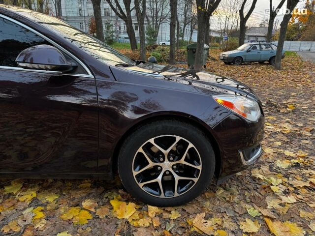 Красный Бьюик Регал, объемом двигателя 2 л и пробегом 102 тыс. км за 10490 $, фото 4 на Automoto.ua