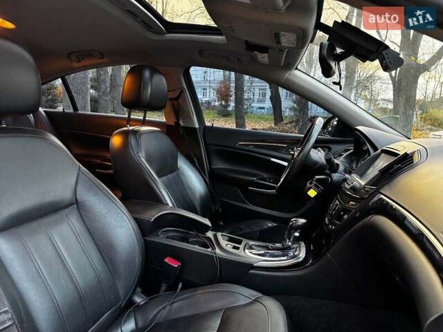 Червоний Бьюік Regal, об'ємом двигуна 2 л та пробігом 102 тис. км за 10490 $, фото 31 на Automoto.ua