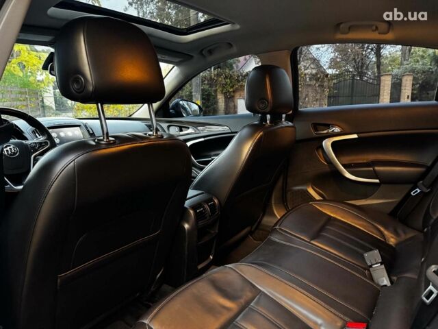 Красный Бьюик Регал, объемом двигателя 2 л и пробегом 102 тыс. км за 10490 $, фото 24 на Automoto.ua