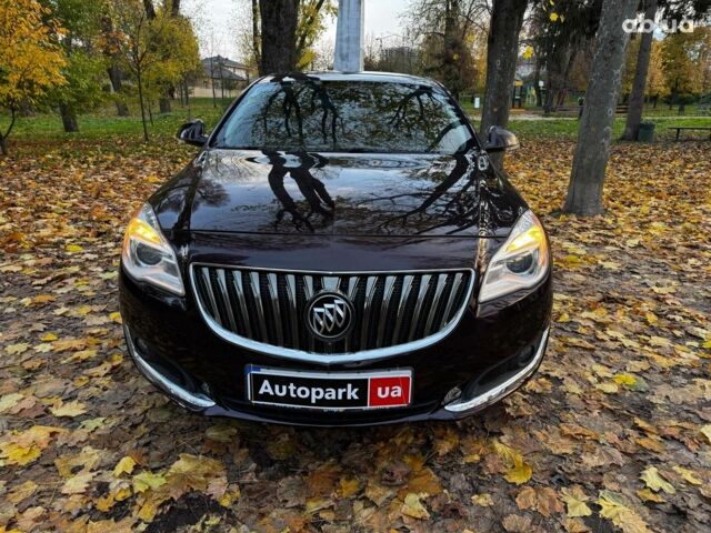 Красный Бьюик Регал, объемом двигателя 2 л и пробегом 102 тыс. км за 10490 $, фото 1 на Automoto.ua