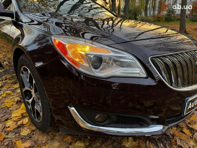Красный Бьюик Регал, объемом двигателя 2 л и пробегом 102 тыс. км за 10490 $, фото 3 на Automoto.ua