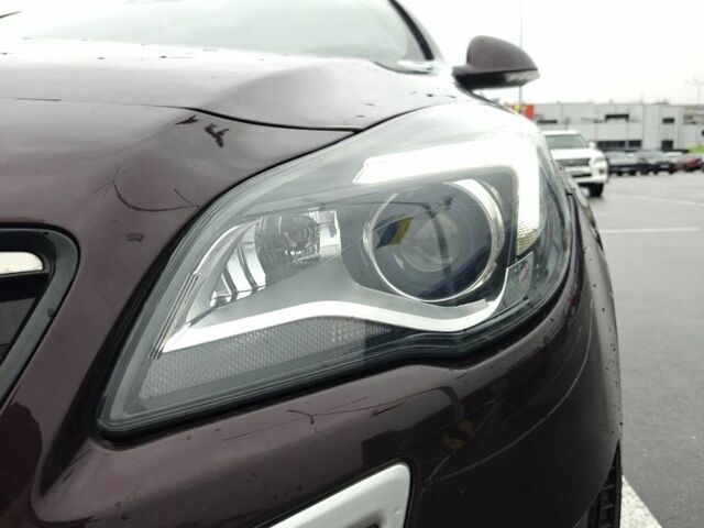 Червоний Бьюік Regal, об'ємом двигуна 2 л та пробігом 75 тис. км за 14800 $, фото 8 на Automoto.ua