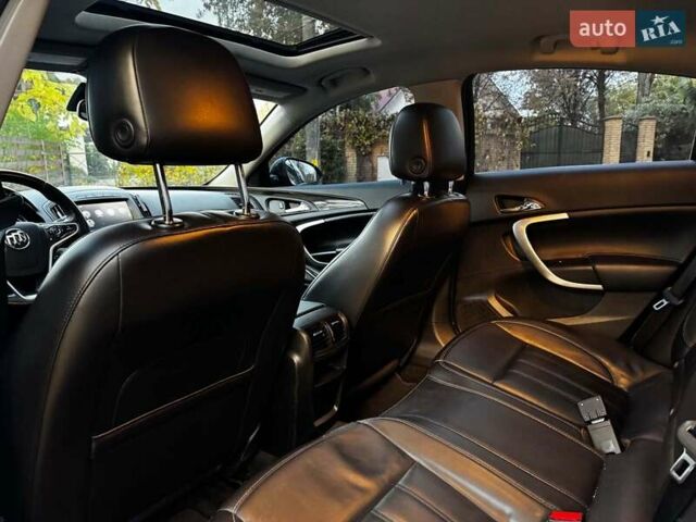 Червоний Бьюік Regal, об'ємом двигуна 2 л та пробігом 102 тис. км за 10490 $, фото 24 на Automoto.ua