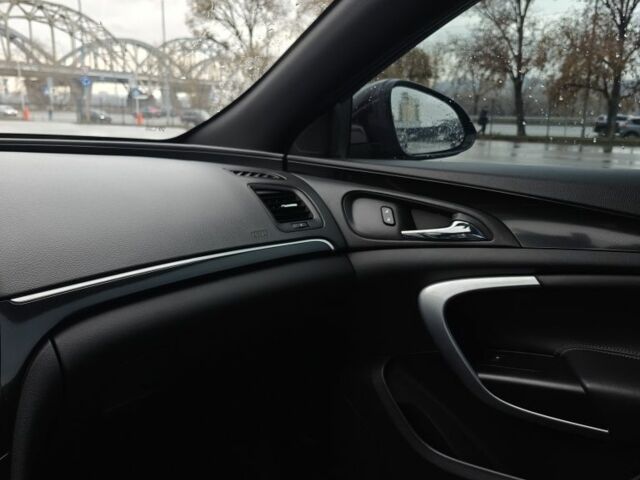 Червоний Бьюік Regal, об'ємом двигуна 2 л та пробігом 75 тис. км за 14800 $, фото 10 на Automoto.ua