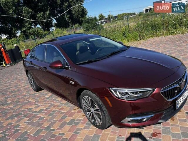 Красный Бьюик Регал, объемом двигателя 2 л и пробегом 67 тыс. км за 17500 $, фото 1 на Automoto.ua