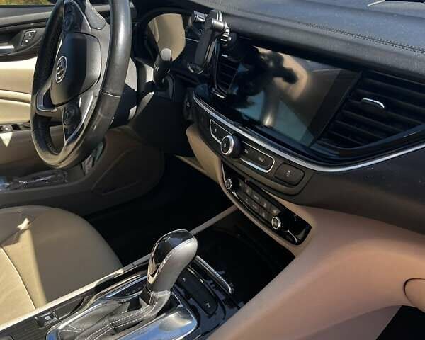 Красный Бьюик Регал, объемом двигателя 2 л и пробегом 67 тыс. км за 17500 $, фото 15 на Automoto.ua