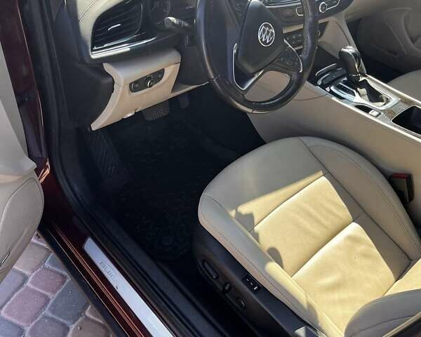 Красный Бьюик Регал, объемом двигателя 2 л и пробегом 67 тыс. км за 17500 $, фото 22 на Automoto.ua