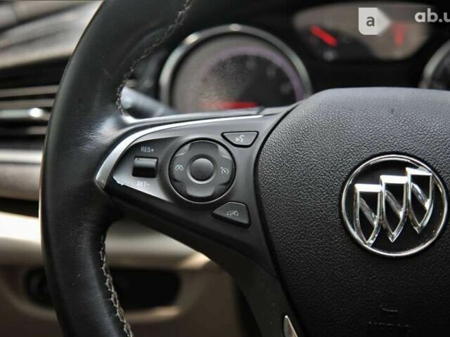 Бьюик Регал, объемом двигателя 2 л и пробегом 162 тыс. км за 16000 $, фото 14 на Automoto.ua