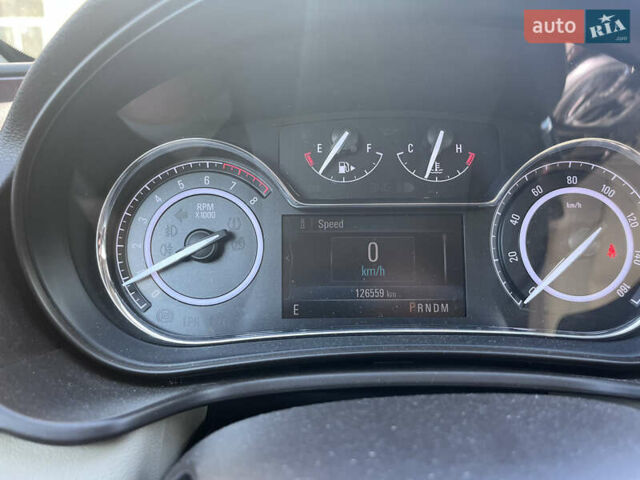 Бьюик Регал, объемом двигателя 2 л и пробегом 127 тыс. км за 10500 $, фото 11 на Automoto.ua