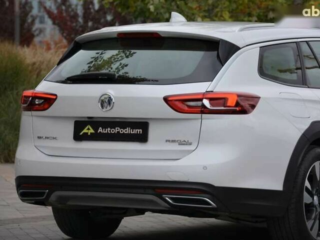 Бьюик Регал, объемом двигателя 2 л и пробегом 142 тыс. км за 16200 $, фото 8 на Automoto.ua