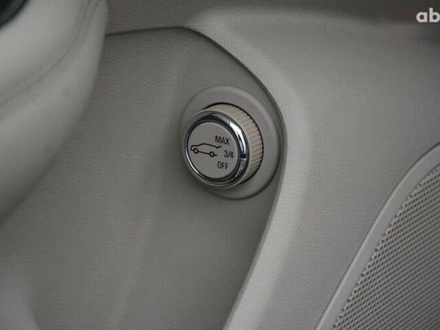 Бьюик Регал, объемом двигателя 2 л и пробегом 146 тыс. км за 16999 $, фото 15 на Automoto.ua