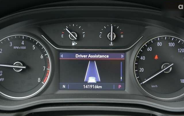 Бьюик Регал, объемом двигателя 2 л и пробегом 142 тыс. км за 16200 $, фото 17 на Automoto.ua