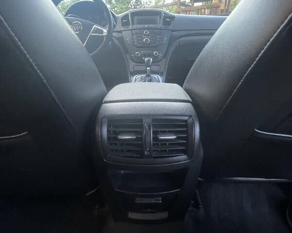 Серый Бьюик Регал, объемом двигателя 2 л и пробегом 192 тыс. км за 7999 $, фото 15 на Automoto.ua