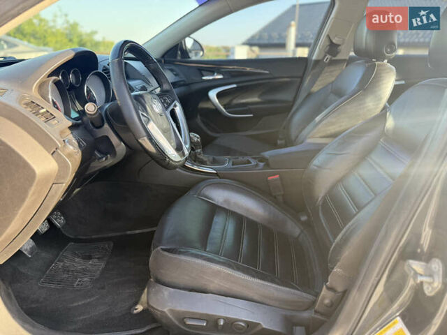 Серый Бьюик Регал, объемом двигателя 2 л и пробегом 220 тыс. км за 8999 $, фото 12 на Automoto.ua