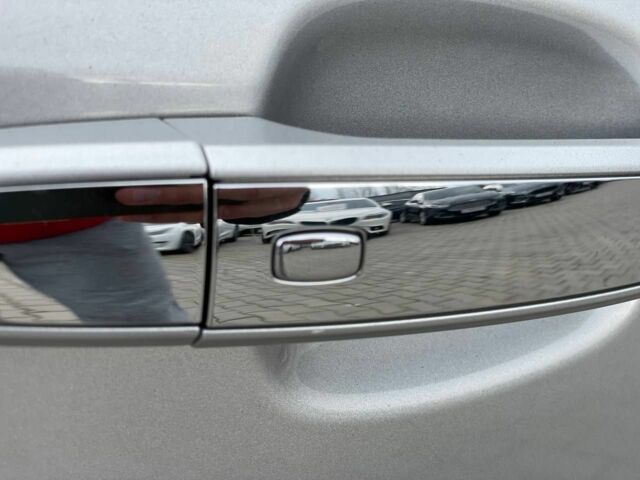 Серый Бьюик Регал, объемом двигателя 2 л и пробегом 151 тыс. км за 9400 $, фото 8 на Automoto.ua