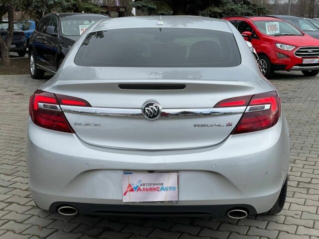 Серый Бьюик Регал, объемом двигателя 2 л и пробегом 151 тыс. км за 9400 $, фото 5 на Automoto.ua