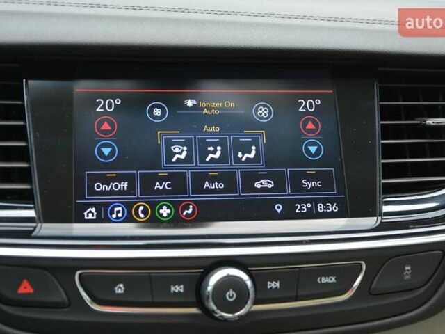 Сірий Бьюік Regal, об'ємом двигуна 2 л та пробігом 146 тис. км за 16999 $, фото 26 на Automoto.ua