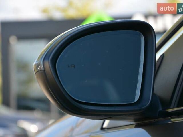 Серый Бьюик Регал, объемом двигателя 2 л и пробегом 146 тыс. км за 17499 $, фото 15 на Automoto.ua