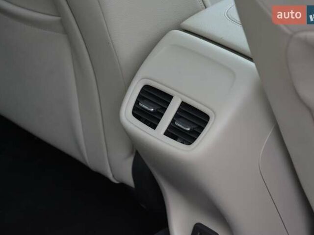 Сірий Бьюік Regal, об'ємом двигуна 2 л та пробігом 146 тис. км за 16999 $, фото 42 на Automoto.ua