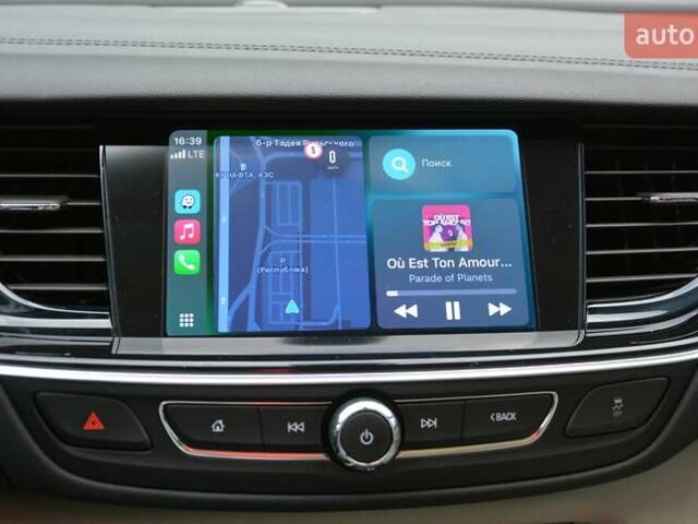 Сірий Бьюік Regal, об'ємом двигуна 2 л та пробігом 146 тис. км за 16999 $, фото 32 на Automoto.ua