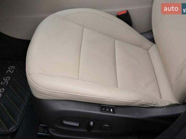 Серый Бьюик Регал, объемом двигателя 2 л и пробегом 146 тыс. км за 17499 $, фото 20 на Automoto.ua