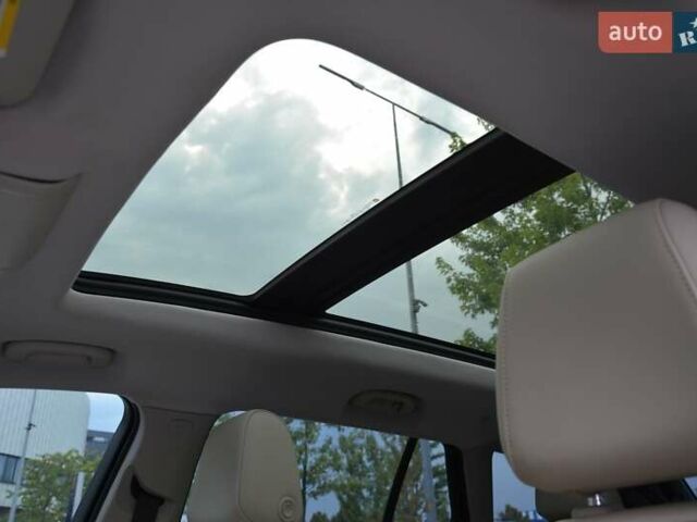 Сірий Бьюік Regal, об'ємом двигуна 2 л та пробігом 146 тис. км за 16999 $, фото 39 на Automoto.ua