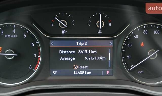 Серый Бьюик Регал, объемом двигателя 2 л и пробегом 146 тыс. км за 17499 $, фото 25 на Automoto.ua