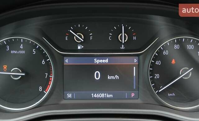 Серый Бьюик Регал, объемом двигателя 2 л и пробегом 146 тыс. км за 17499 $, фото 24 на Automoto.ua