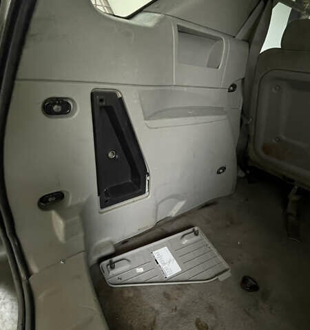 Серый Бьюик Рандеву, объемом двигателя 3.4 л и пробегом 150 тыс. км за 1100 $, фото 17 на Automoto.ua