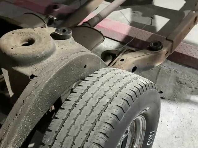 Белый Бьюик Ривьера, объемом двигателя 7.5 л и пробегом 33 тыс. км за 6000 $, фото 5 на Automoto.ua