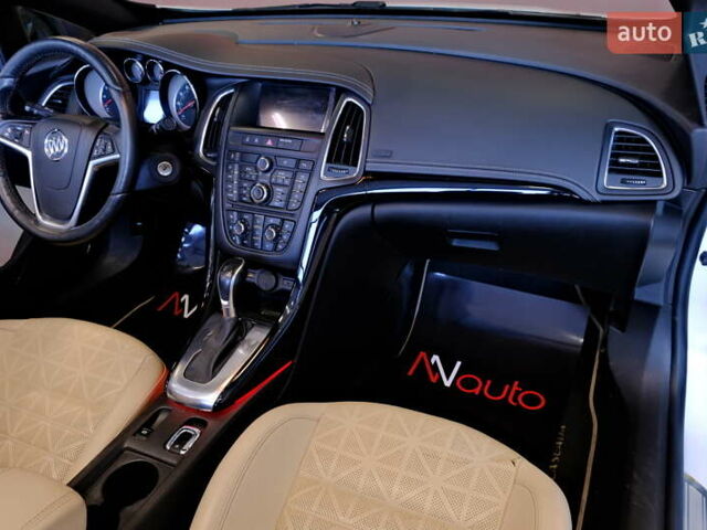 Белый Бьюик Cascada, объемом двигателя 1.6 л и пробегом 27 тыс. км за 13500 $, фото 44 на Automoto.ua