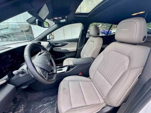 Білий Бьюік Інша, об'ємом двигуна 1.2 л та пробігом 16 тис. км за 5900 $, фото 6 на Automoto.ua