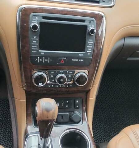 Бежевый Бьюик Enclave USA, объемом двигателя 3.6 л и пробегом 245 тыс. км за 10900 $, фото 17 на Automoto.ua