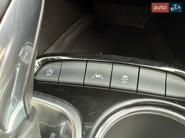Білий Бьюік Encore GX, об'ємом двигуна 1.3 л та пробігом 143 тис. км за 14400 $, фото 20 на Automoto.ua