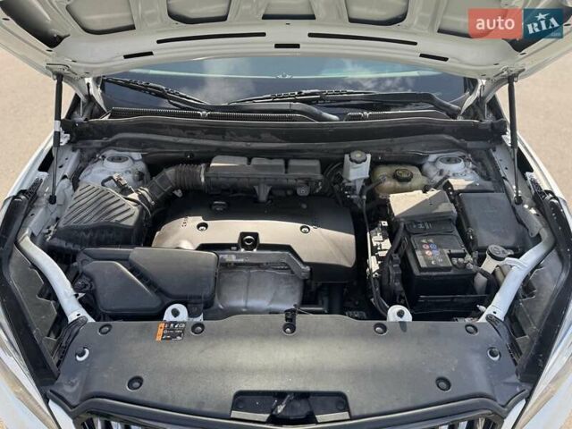 Білий Бьюік Envision, об'ємом двигуна 2.46 л та пробігом 180 тис. км за 13500 $, фото 54 на Automoto.ua