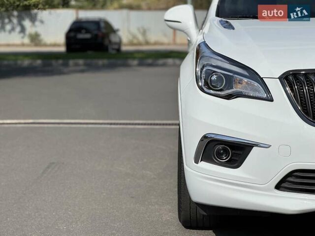 Белый Бьюик Envision, объемом двигателя 2.46 л и пробегом 180 тыс. км за 12500 $, фото 8 на Automoto.ua