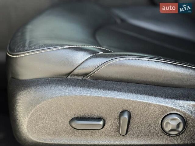 Білий Бьюік Envision, об'ємом двигуна 2.46 л та пробігом 180 тис. км за 13500 $, фото 46 на Automoto.ua